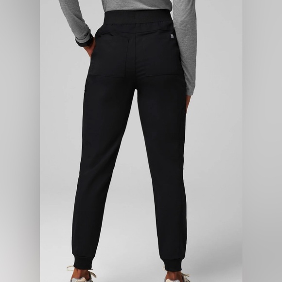 Fabletics scrub pants - Picture 2 of 2